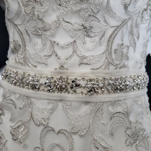 NWT~$1899~ESSENCE~SZ 4~IVORY STRAPLESS EMBELLISHED FIT & FLARE WEDDING DRESS - Picture 3 of 16